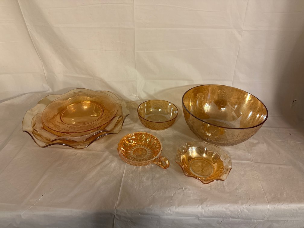 Assorted Vintage Glassware- Bowls, Plates