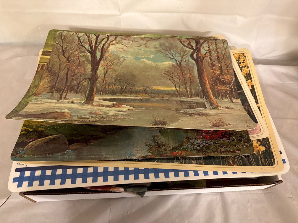 Tablecloths, Napkins, Placemats