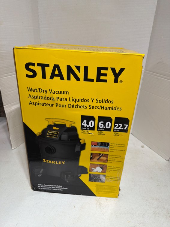 Stanley  Wet/Dry Vac, 6 Gallon with Accessories