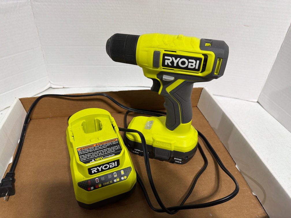 Ryobi 18 V Drill with Battery and Charger