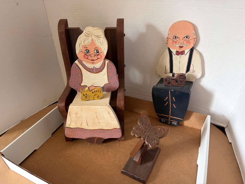Wood Shelf Sitters