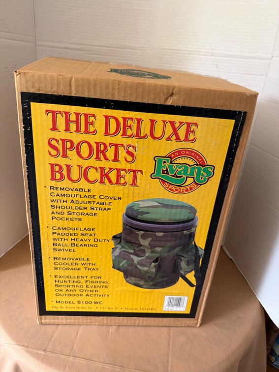 Deluxe Sports Bucket-In Box