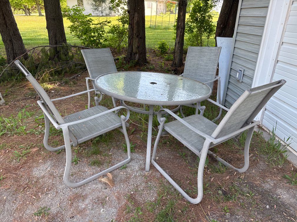 Glass Patio Table w/Chairs