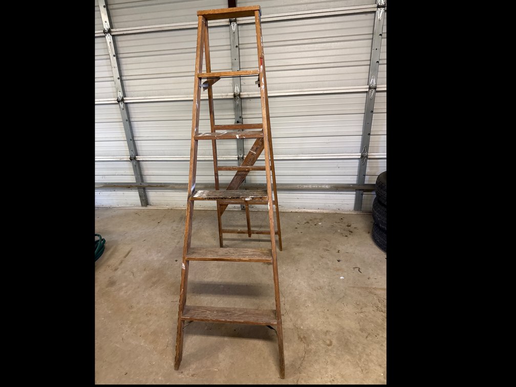 5 Ft Wood Ladder
