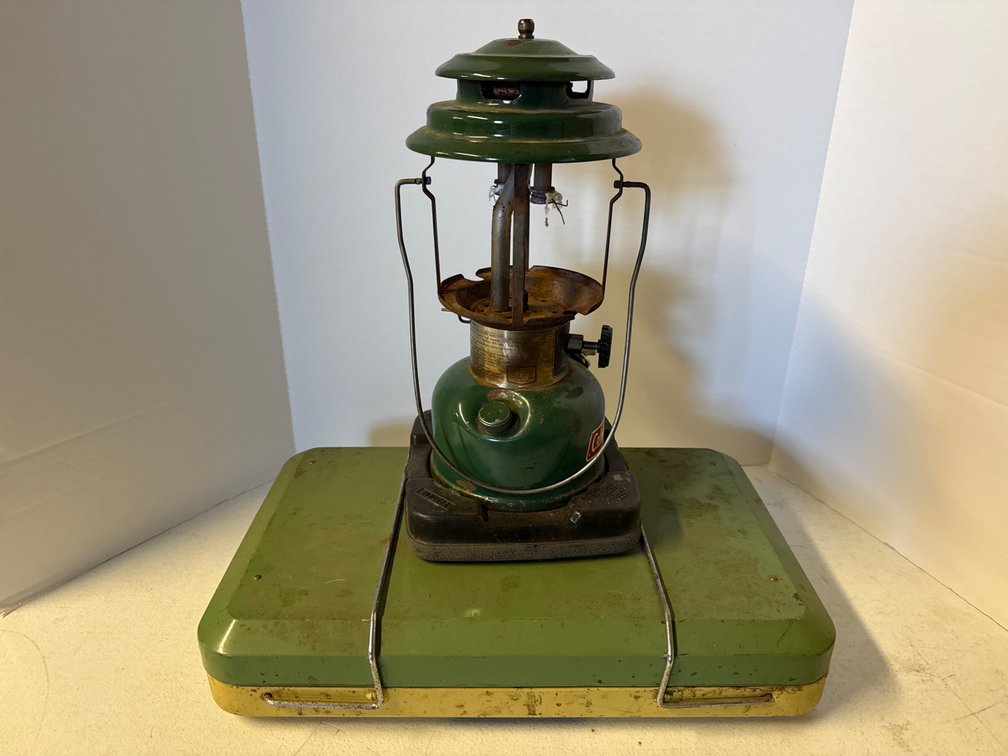 Coleman Lantern & American Camper Propane Stove