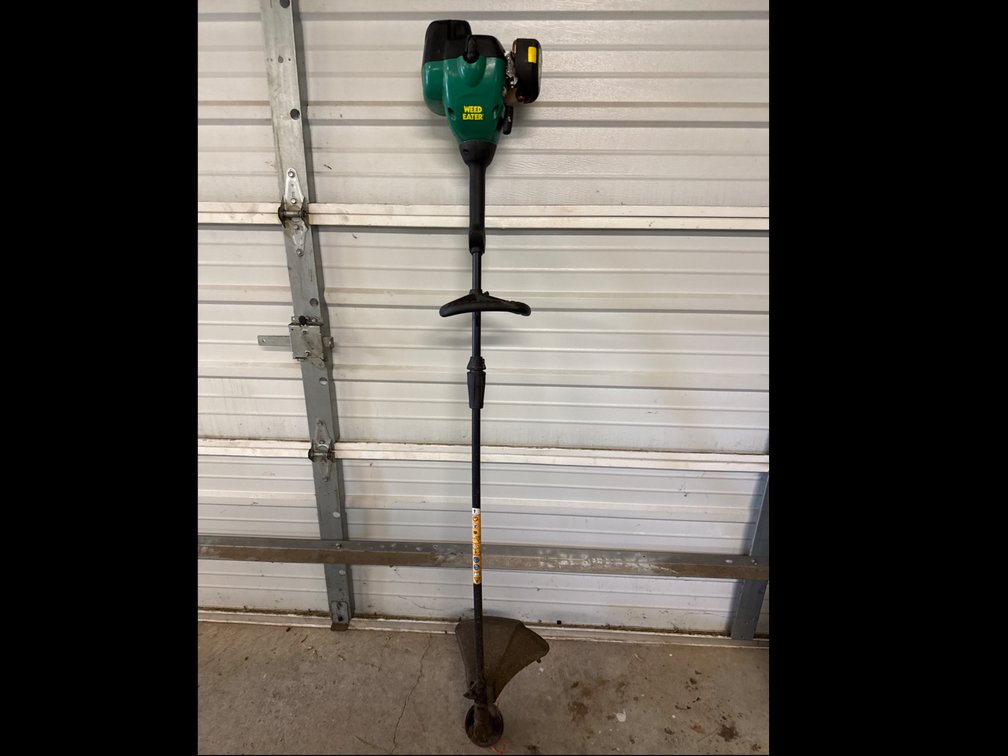 Gas Powered Weed Eater