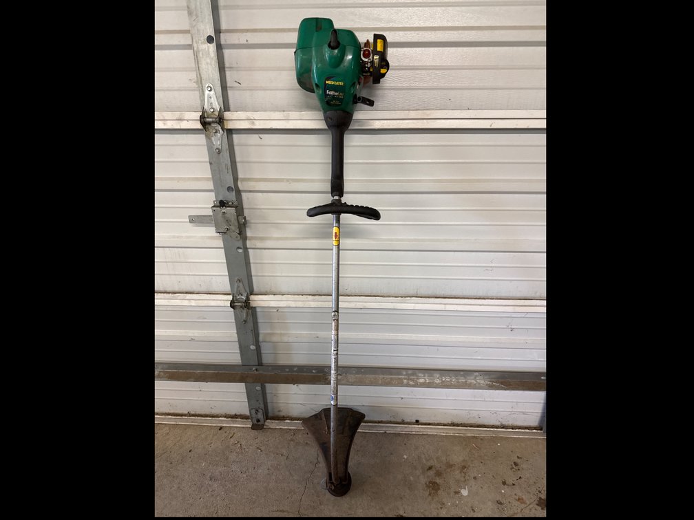 Gas Powered Weed Eater