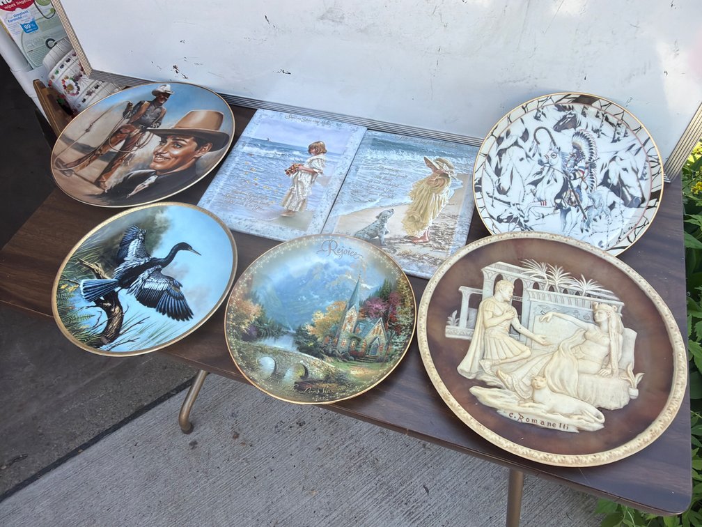 Collector Plates, Most with Boxes