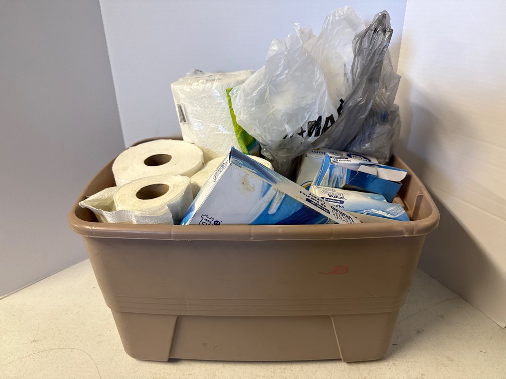 Paper Toweling, Plastic Forks & Knives, Silverware
