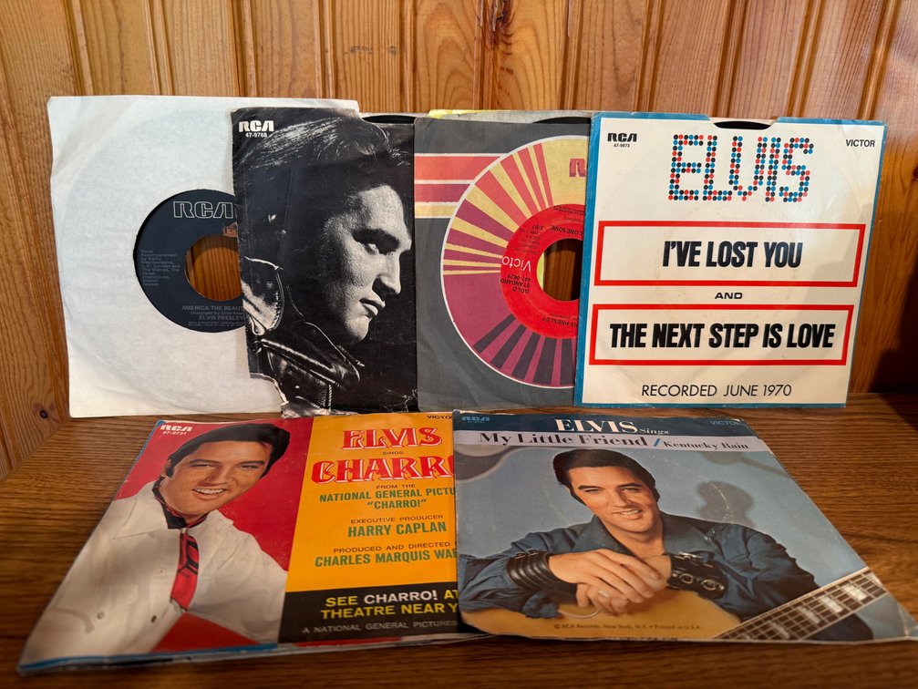 Elvis 45s