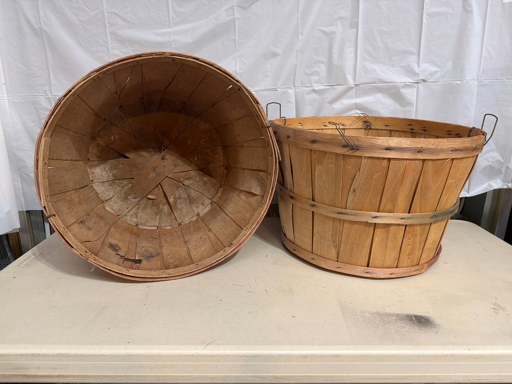 2 Bushel Baskets