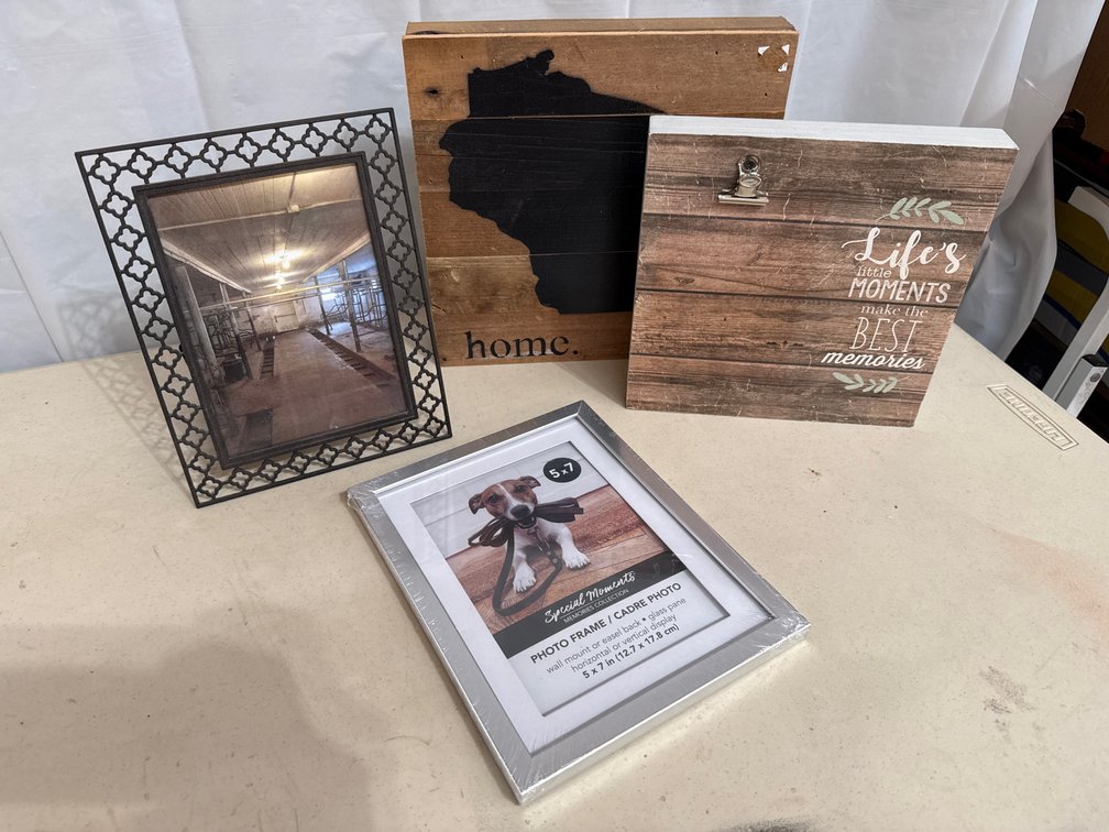 Picture Frames, Wood Wall Plaques
