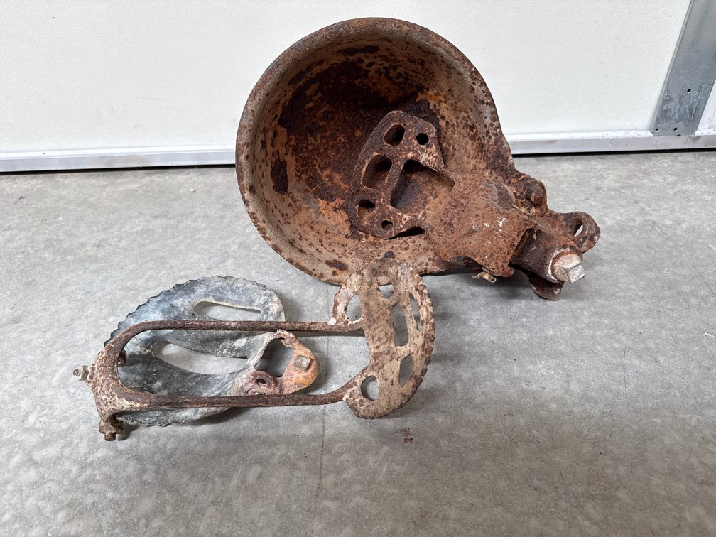 Rustic Barn Drinking Cups, Parts
