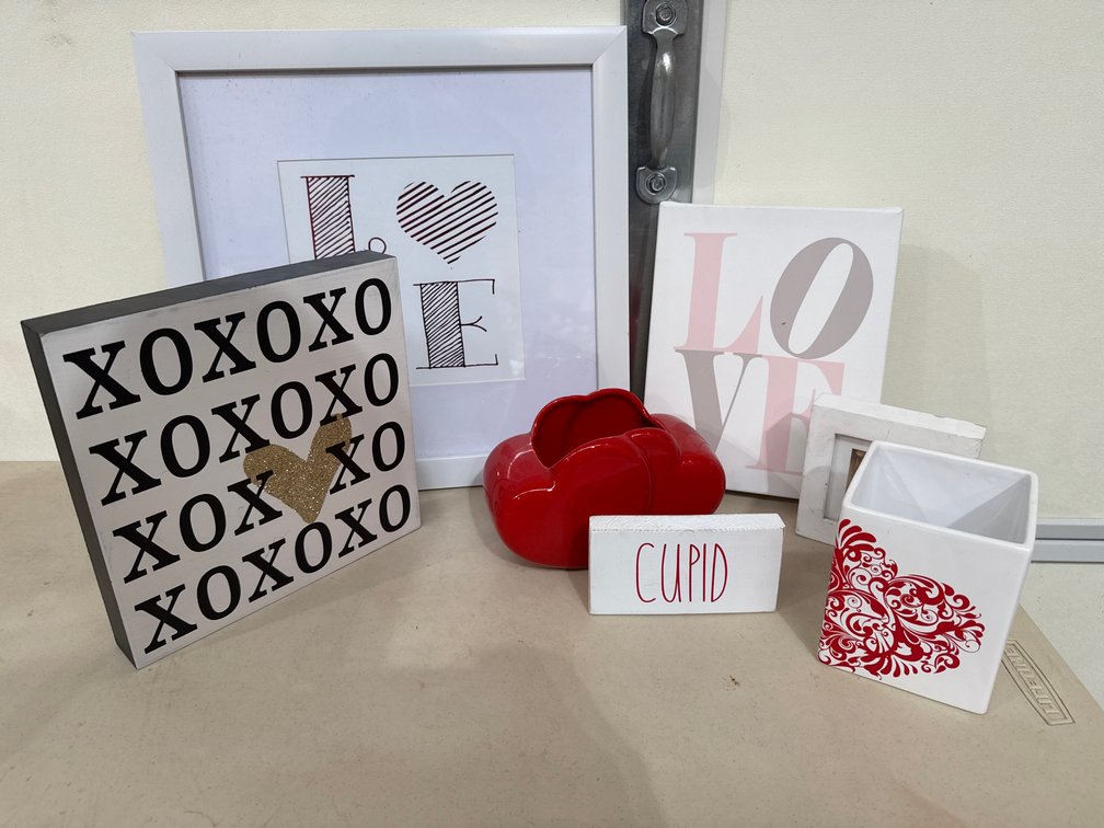 Valentine Decor Including Pictures, Planters, Signs