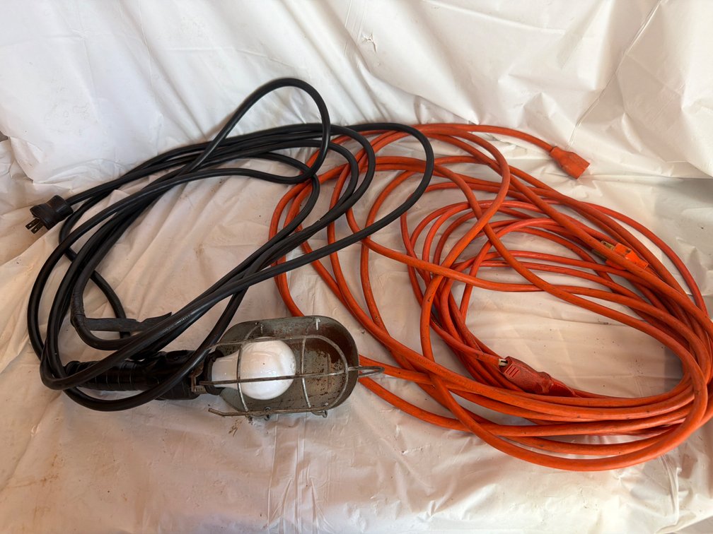 Trouble Light & Extension Cord