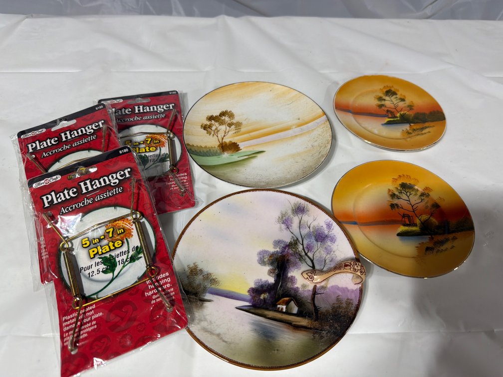 Vintage Decorative Plates, Plate Hangers