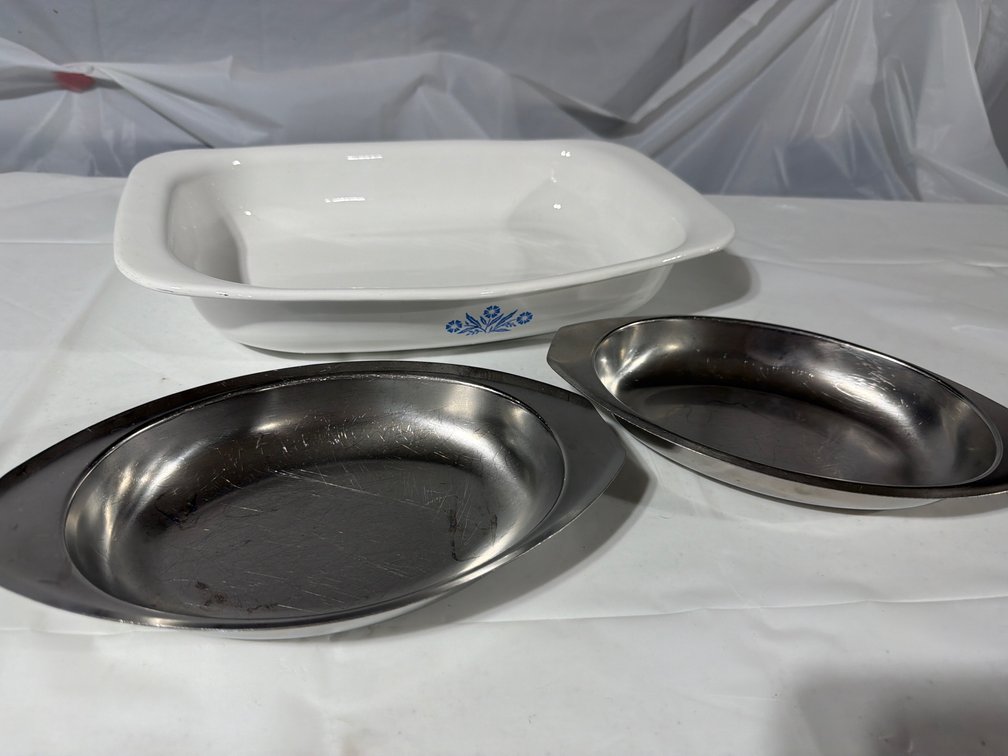 Corning Ware Roaster, 2 Metal Serving Dishes