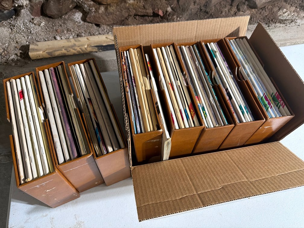 The Mother Earth News Series-8 Boxes
