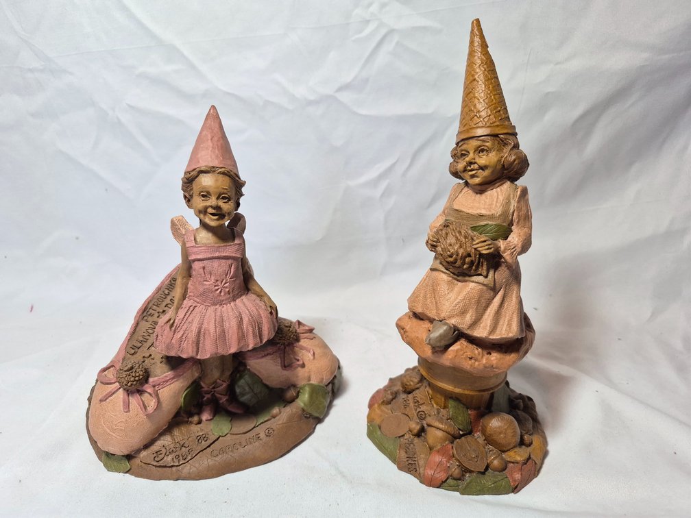 Tom Clark Gnomes Peaches & Caroline