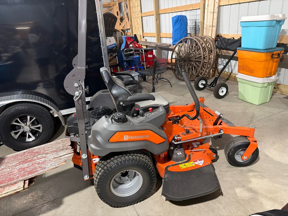Husqvarna Riding Lawn Mower, Zero Turn, Z448, 48” Deck, 23 Hours