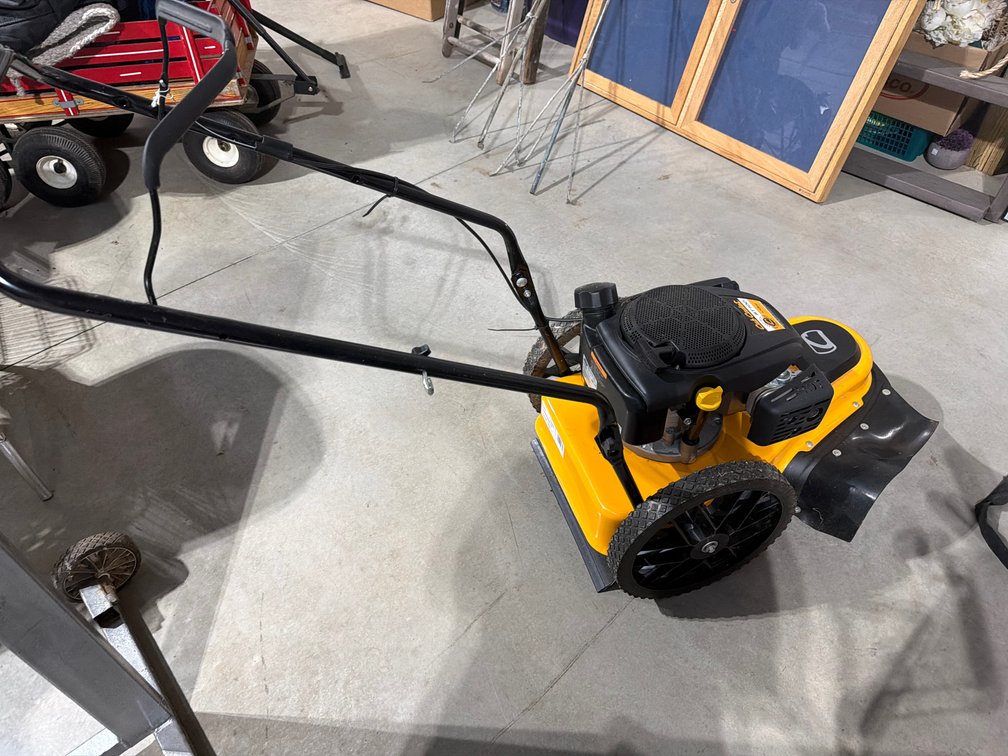 Cub Cadet ST100 173 CC Push Trimmer