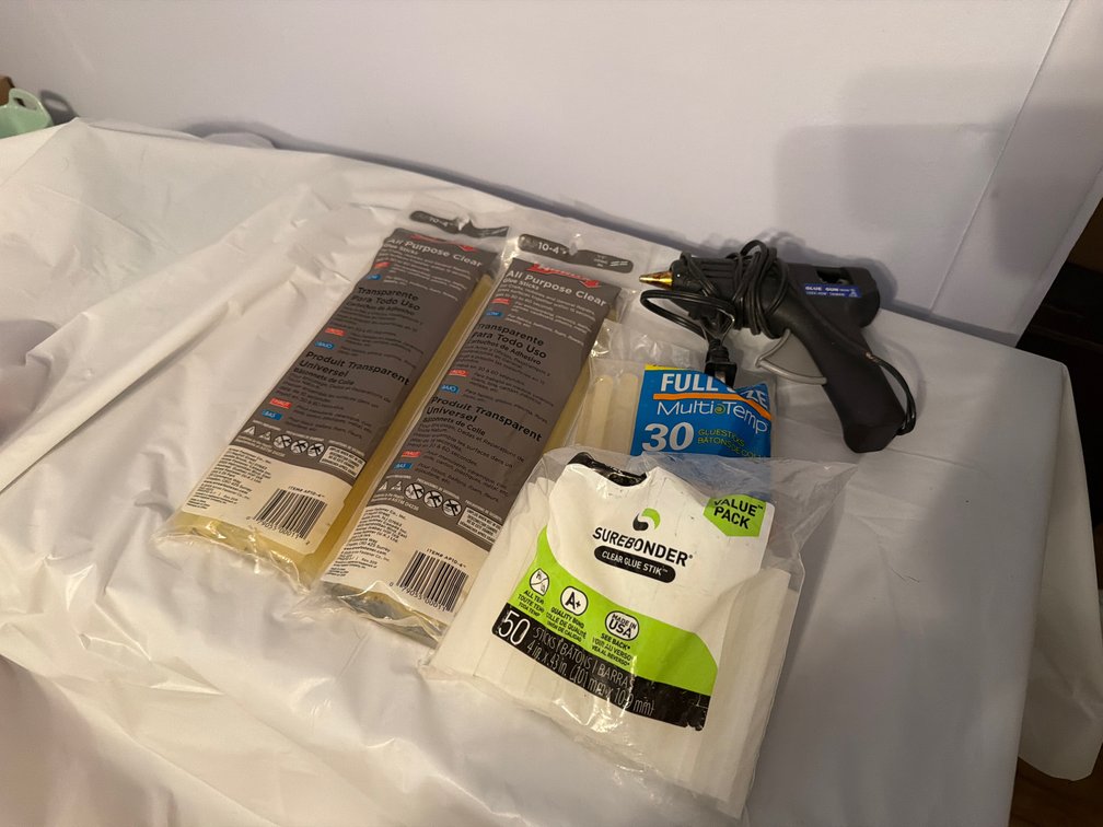 Glue Gun and Glue Sticks