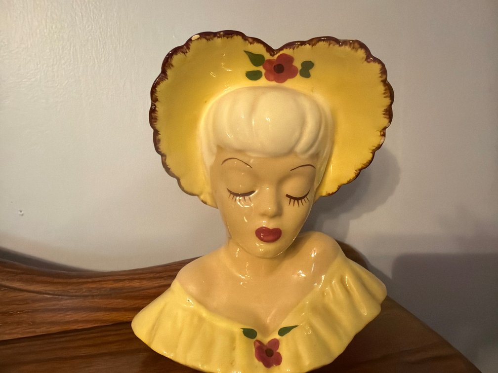 Vintage Wall Pocket Head Vase