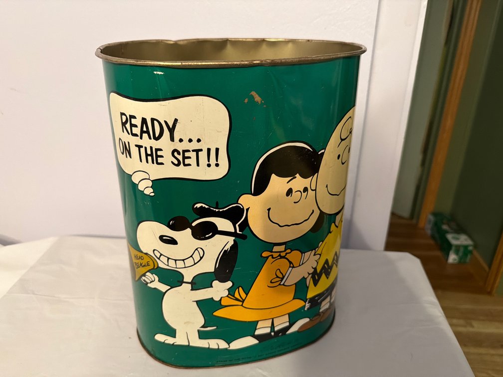Peanuts 13” Tall Metal Garbage Bin