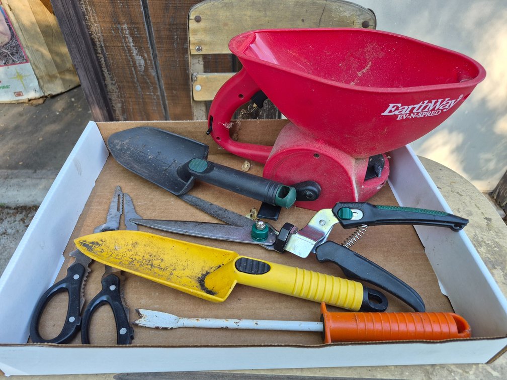Seeder,  Lawn And Garden Tools