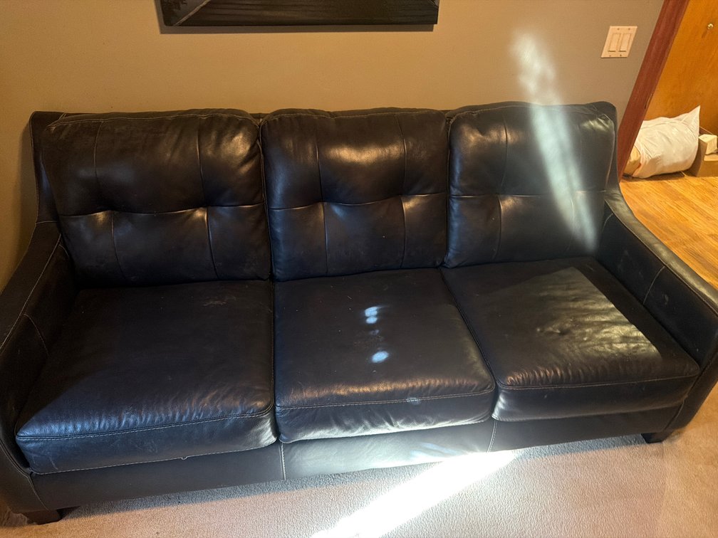 Leather Sofa 37x86x40