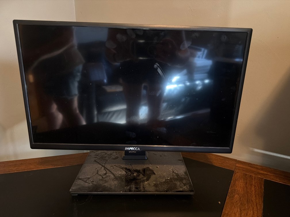 Impecca Flat Screen Television 24”