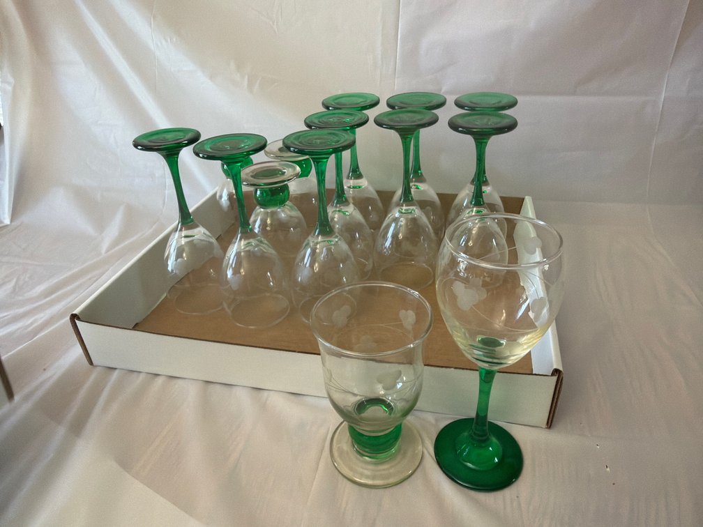 Shamrock Themed Glassware-2 Different Sizes
