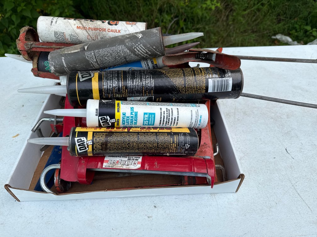 Variety of Caulk, Caulk Guns