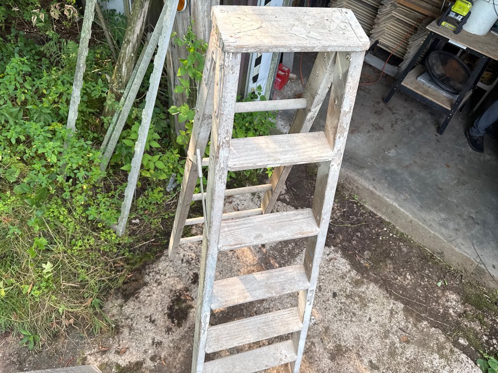 6’ Ladder