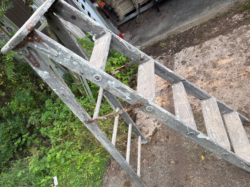6’ Ladder