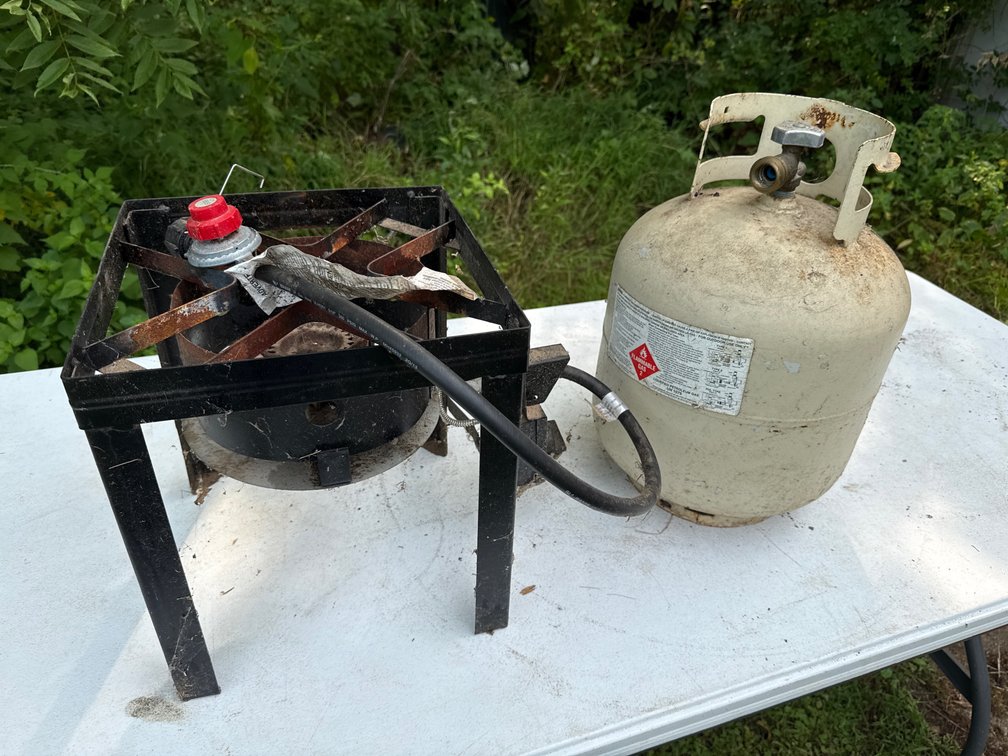 Stove Burner with Tank