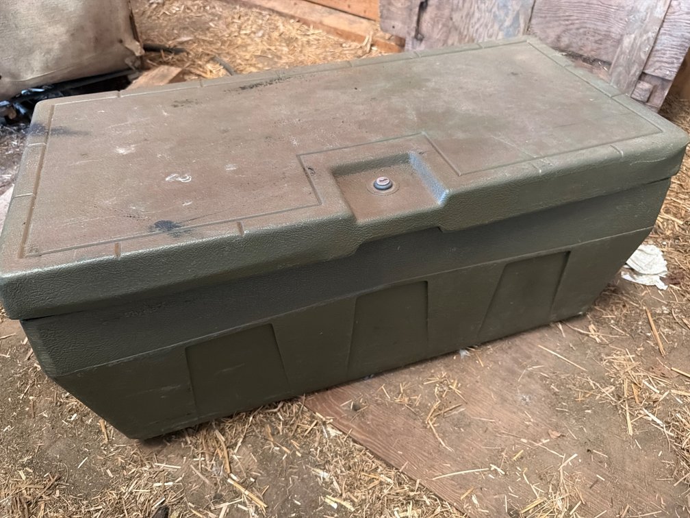 Truck Box with Water Fittings