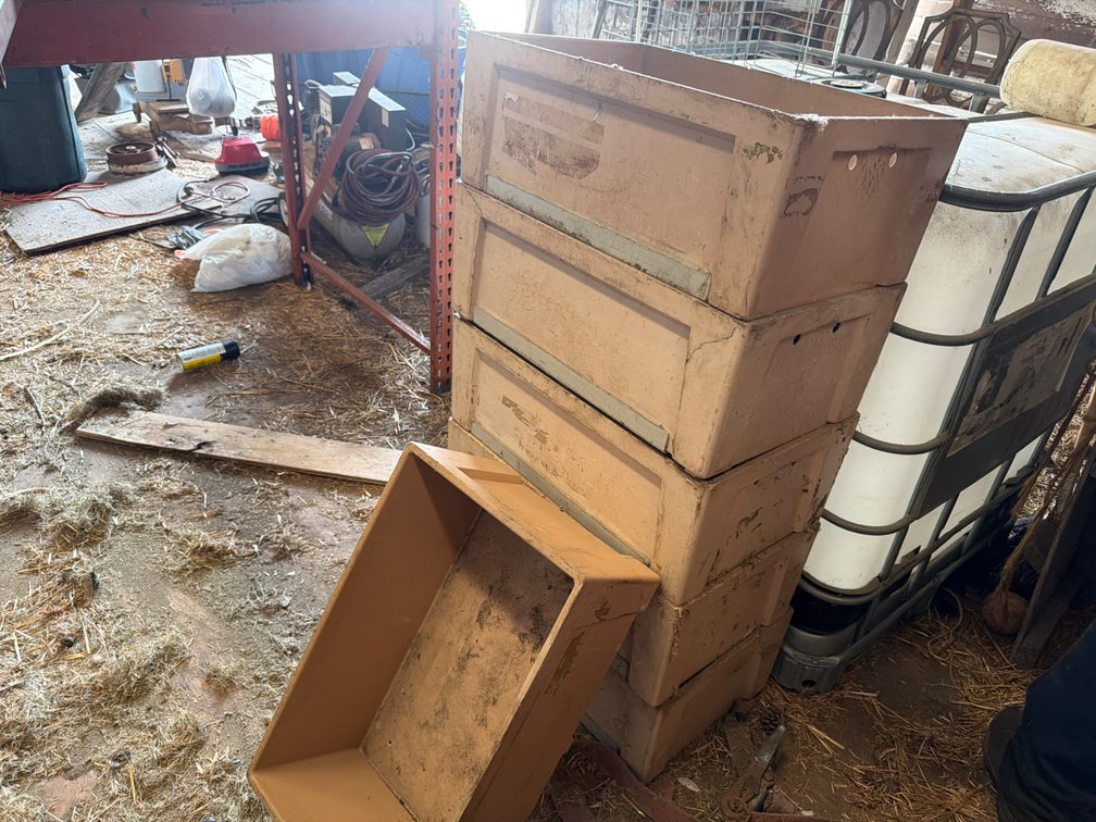 6 Containers-16” X 27” X 10”