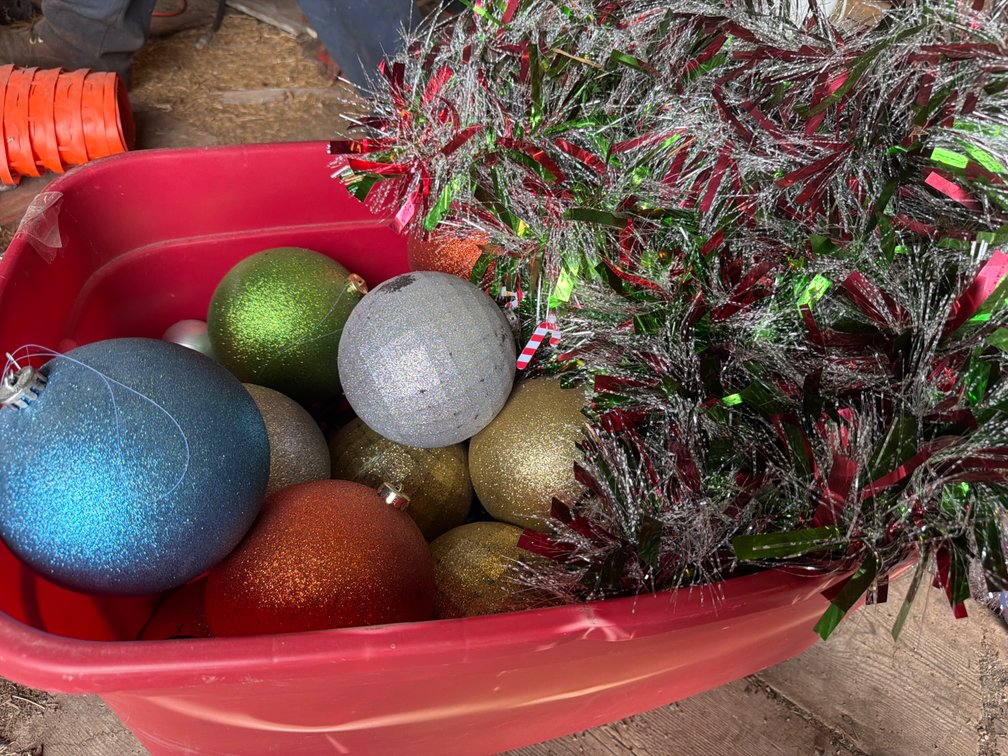 Tote of Garland, Christmas Bulbs