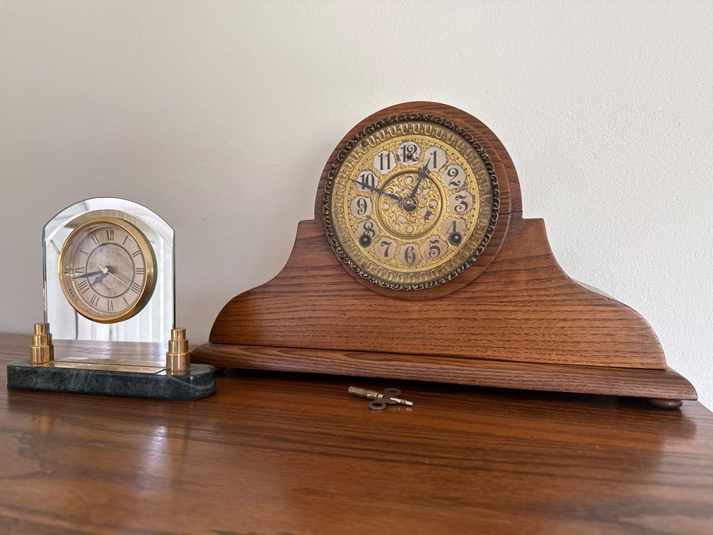 Gilbert Mantle Clock & Linden Clock