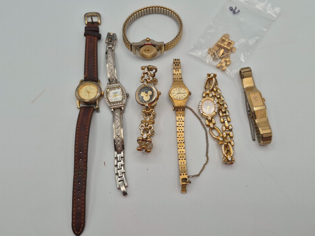 Women's Watches-Untested