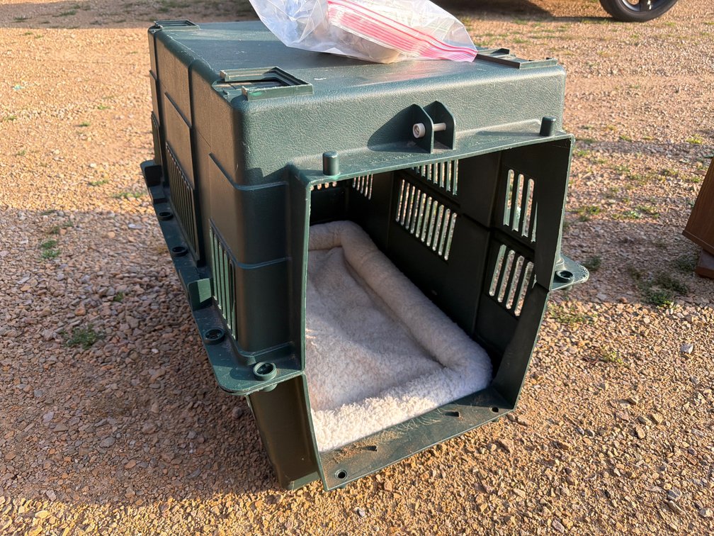 Pet Kennel with Bed-No Door