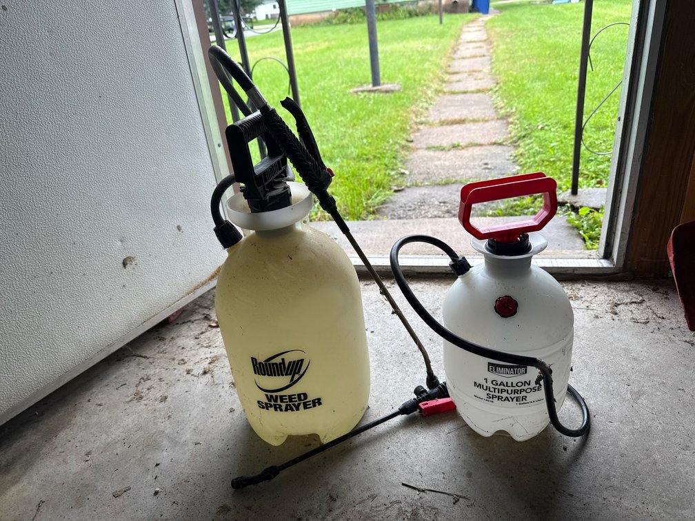 2 Multipurpose Sprayers