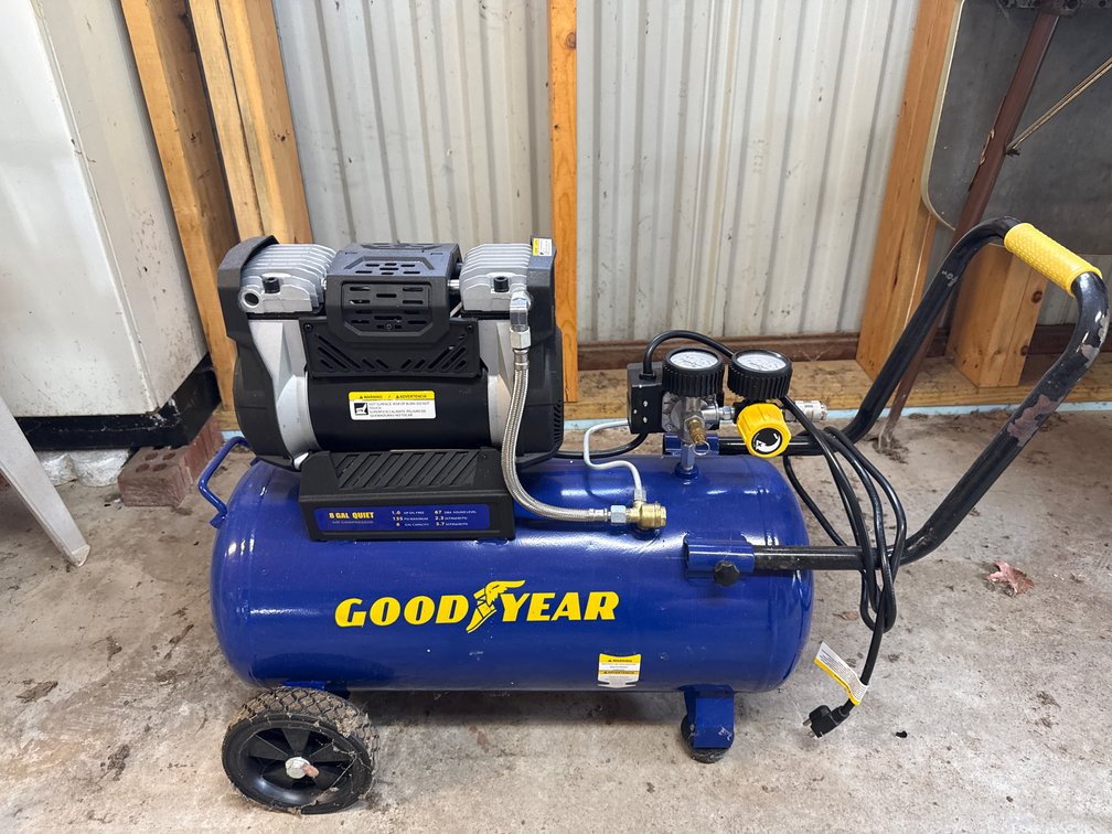 GoodYear Air Compressor