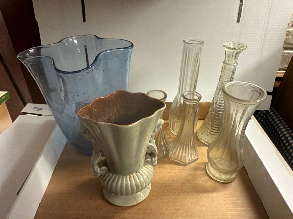 Red Wing Pottery Vase-has Crack, Glass Vases, Blue Art Ruffled Vase