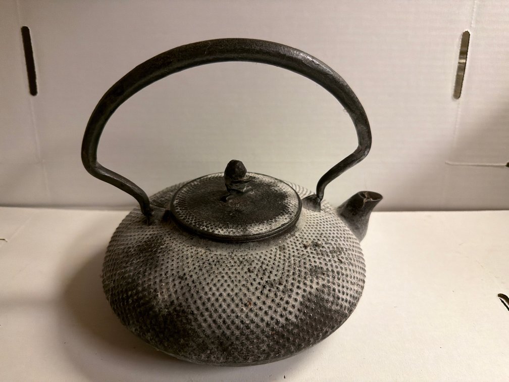 Vintage Cast Iron Kettle, Hobnail Pattern