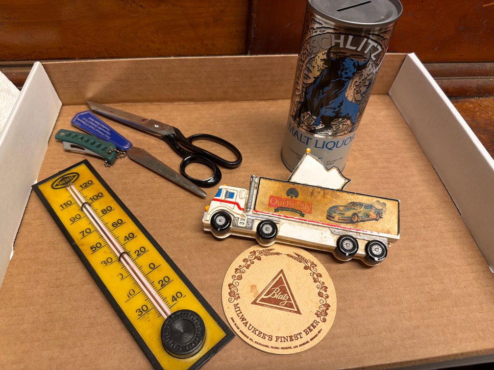 Schlitz Bank, Thermometer, Advertising Items