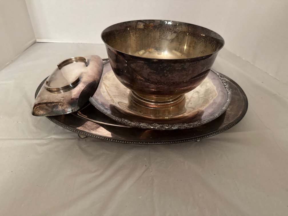 Vintage Silver-Plated Serving Bowl and Scalloped Underplate