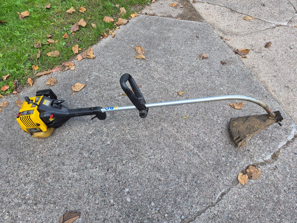 Weed Trimmer- Head is Missing