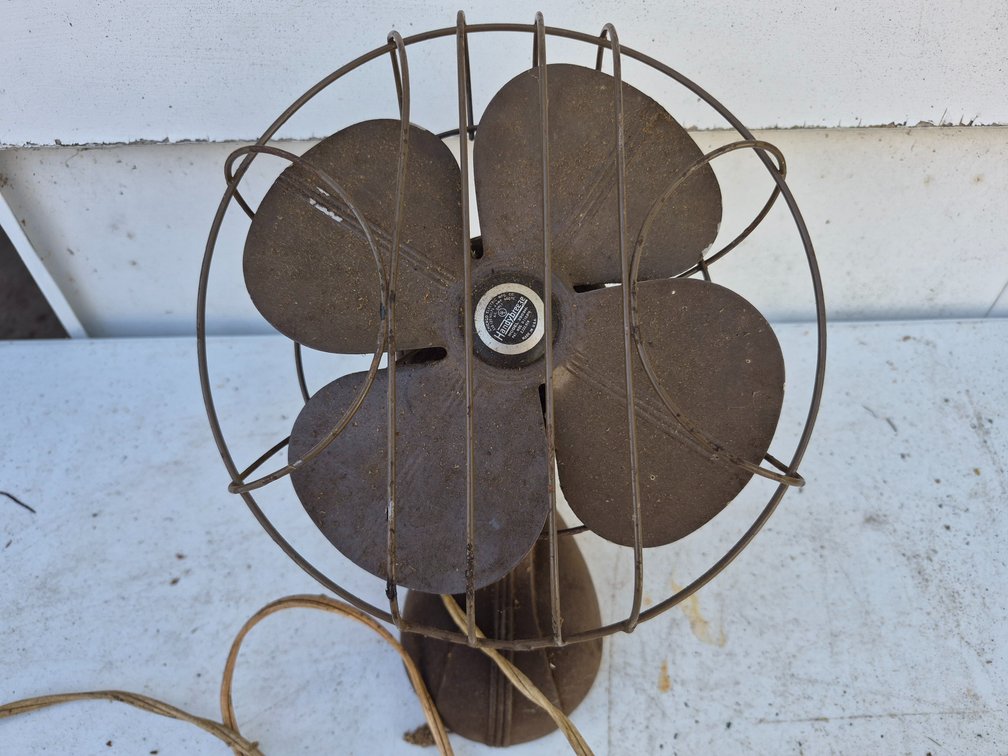 Vintage Handybreeze Fan